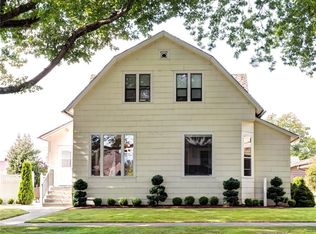 806 Front St, Lynden, WA 98264