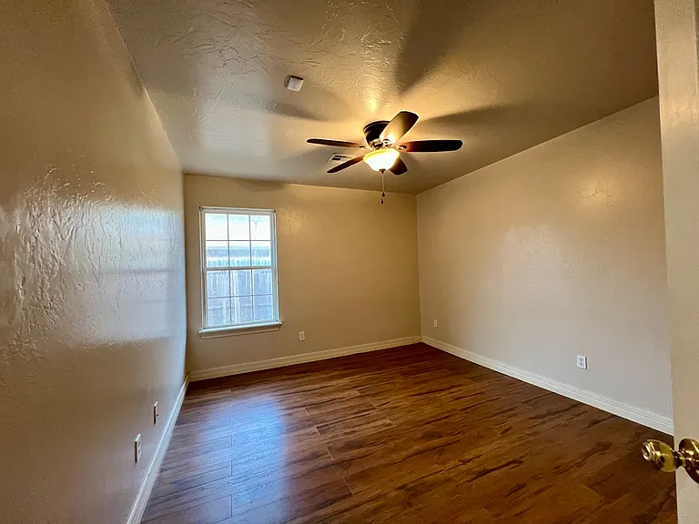 1604 Dorothy Dr — Photo 14
