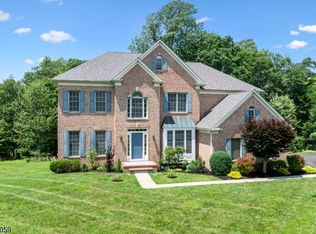 134 Top Of The World Way, Green Brook, NJ 08812