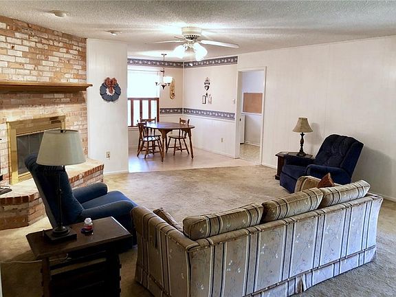 5th image of 850 Scott Pl