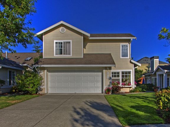 2nd image of 6022 Nathan Way SE Unit D