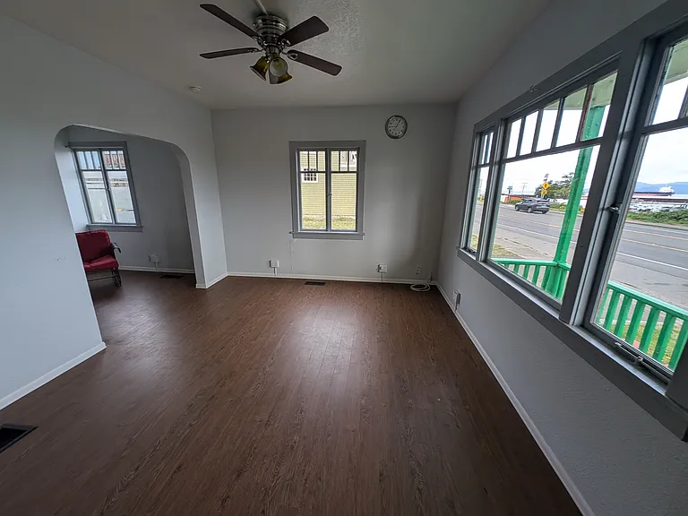 3749 Leif Erikson Dr — Photo 6