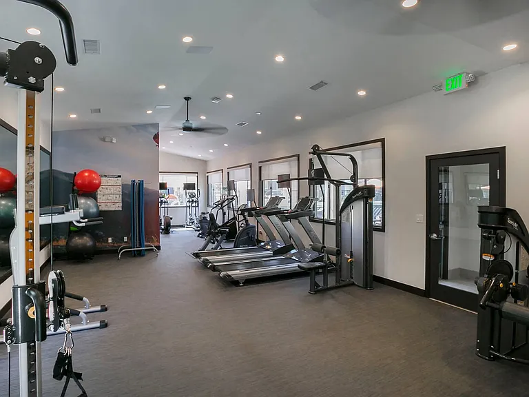 Arroyo Villa Apartments — Photo 8