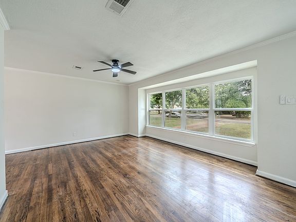 4th image of 10513 Aledo Dr