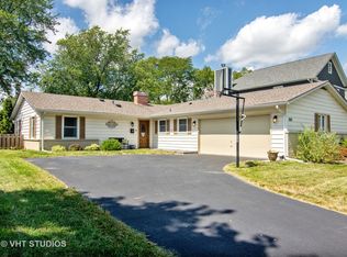 1810 N Ridge Ave, Arlington Heights, IL 60004