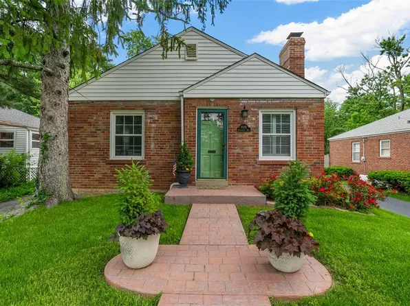 8929 Bridgeport Ave, Saint Louis, MO 63144