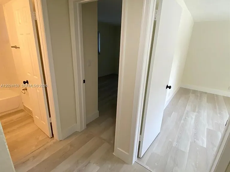 615 NE 26th St #7 — Photo 5