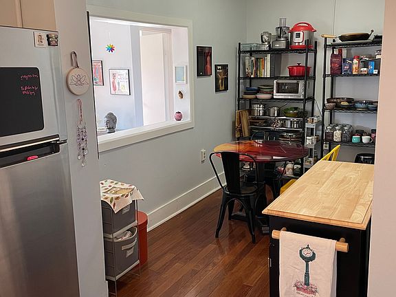 Attached dining area