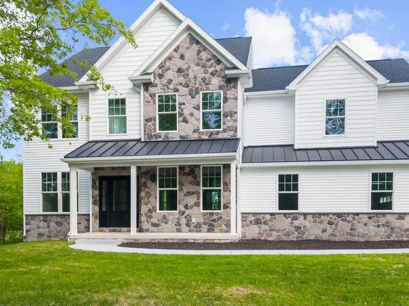 394 Renninger Rd, Perkiomenville, PA 18074