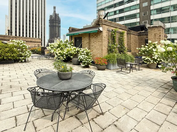 480 Park Avenue image 19 of 21