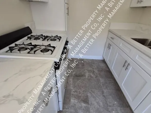 915 E 5th St #A, Long Beach, CA 90802