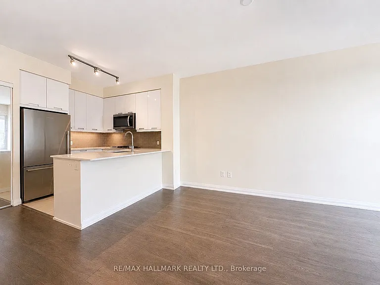35 Watergarden Dr #1711 — Photo 9