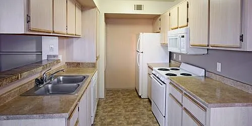 Adobe Highlands Apartments — Photo 13