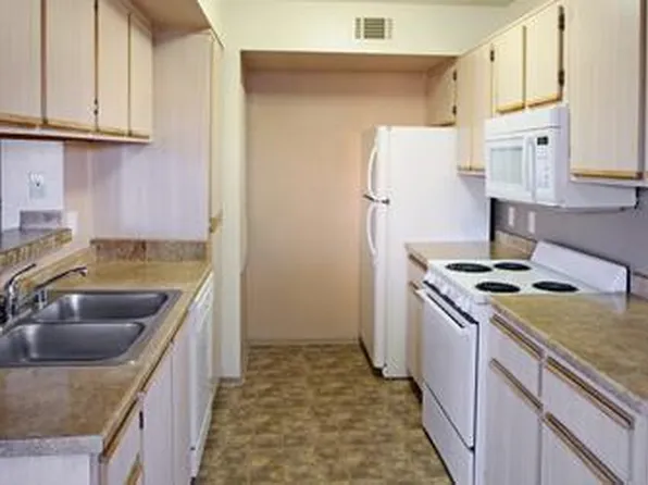 Adobe Highlands Apartments