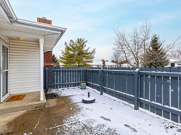 3rd image of 8378 Greyhawk Cir