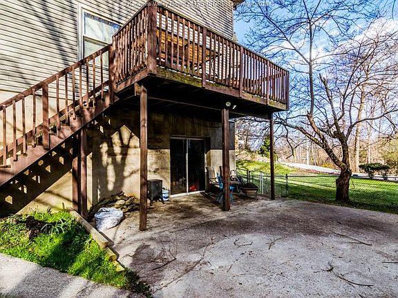 5th image of 1004 Wilkie Dr
