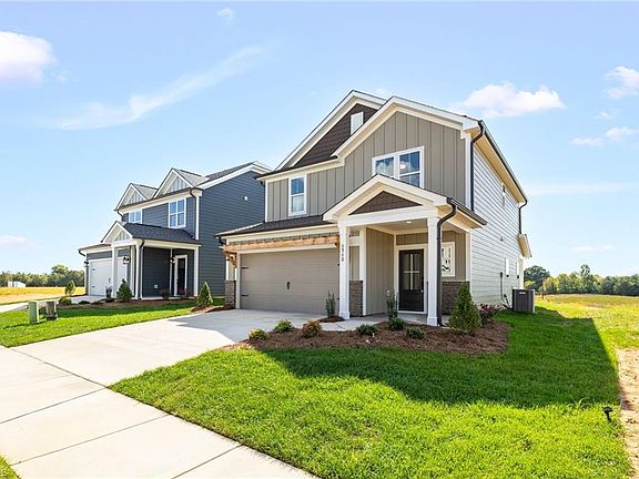3rd image of 1713 Creekline Dr