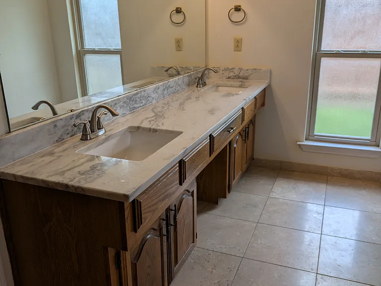 1609 Geneva Ln — Photo 12