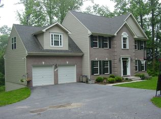 1330 Dennings Rd, New Windsor, MD 21776