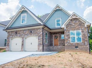8082 Hodges Way, Ooltewah, TN 37363