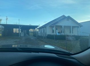 911 Market St, Decherd, TN 37324