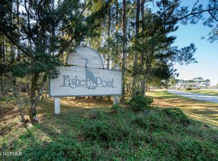 125 Thurman Rd, Beaufort, NC 28516