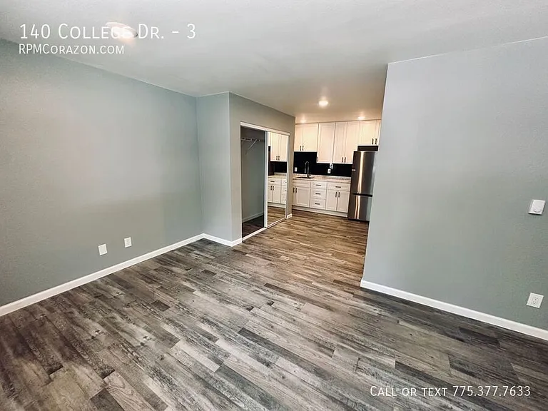 140 College Dr #3 — Photo 7