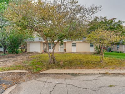 503 Melinda Ln, Devine, TX, 78016