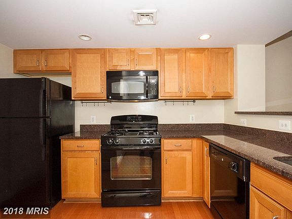 4th image of 414 Water St Unit 2611