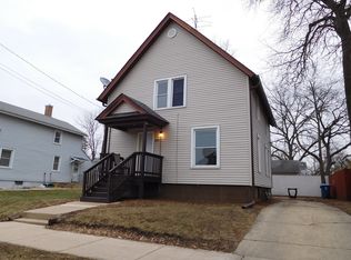 209 N May St, Aurora, IL 60506