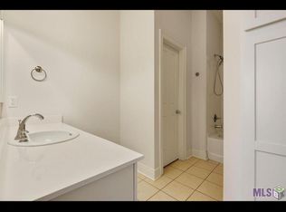 9902 Smithfield Ct, Baton Rouge, LA 70810