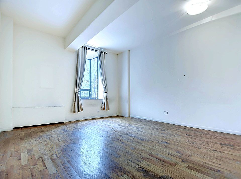 1st image of 123 Bank St #340A
