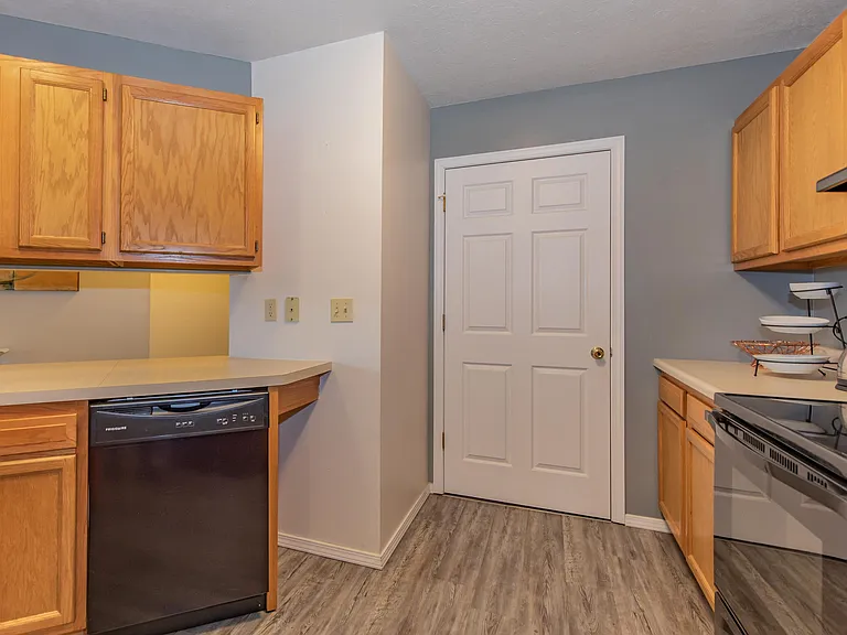 Bloom Apartments — Photo 38