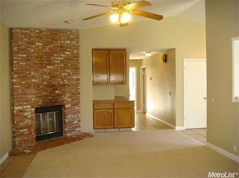 3rd image of 1315 Rolling Hills Dr
