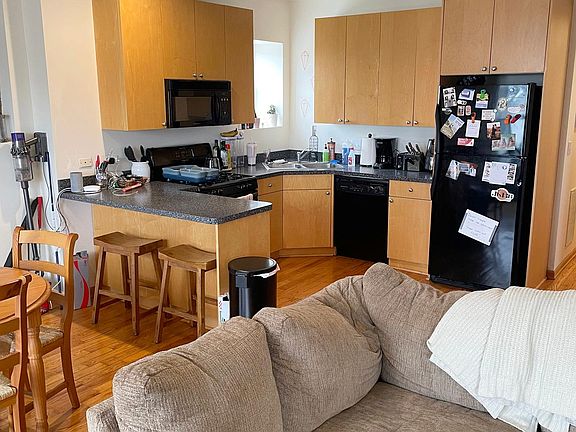 4th image of 1822 N Campbell Ave #3R