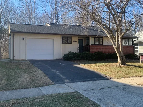 9916 Parkwood Dr, Bethesda, MD 20814