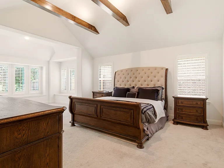 510 Royal Oaks Ln — Photo 16