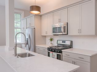 30393039 Macomb St NW #30, Washington, DC