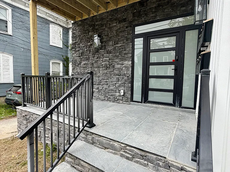 46 N Hamilton St #4 — Photo 17