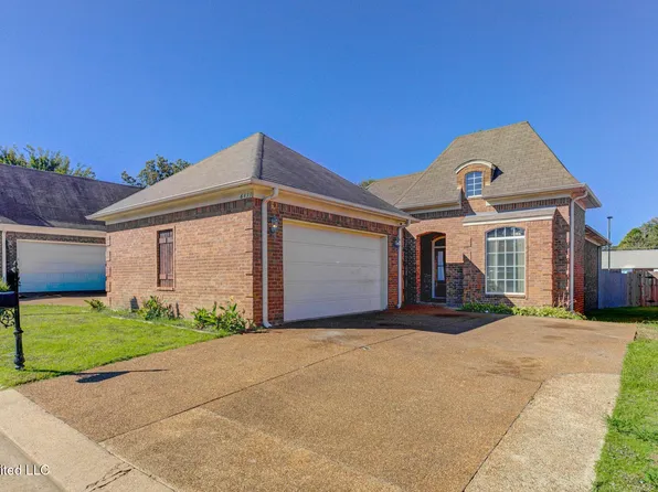 6433 Arbor Lake Dr W, Horn Lake, MS 38637