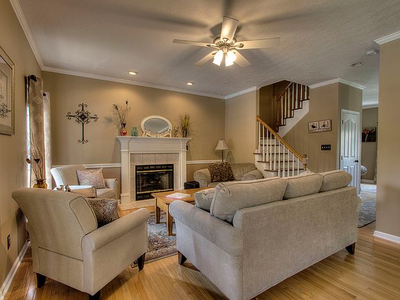 5th image of 1128 Marshbird Ln