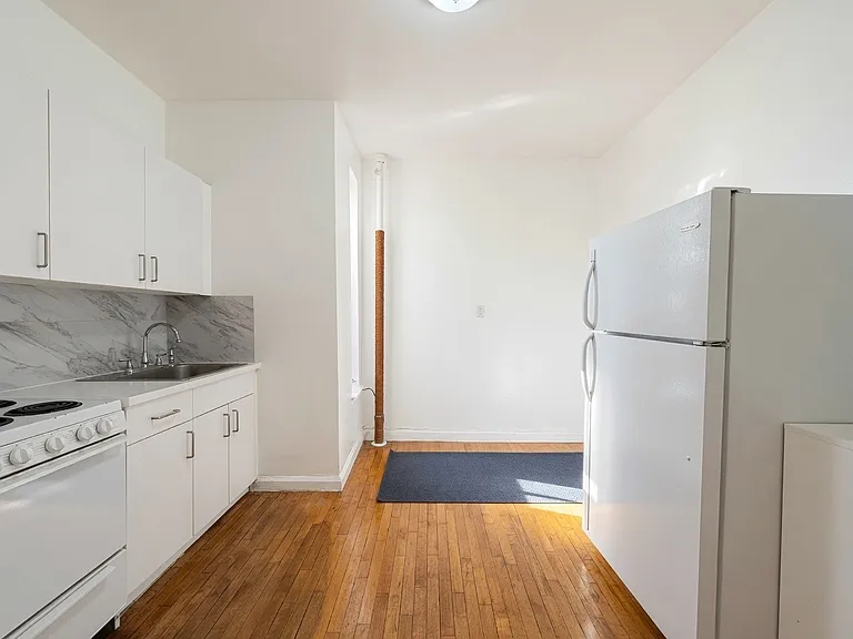 350 W 56th St #5D — Photo 5