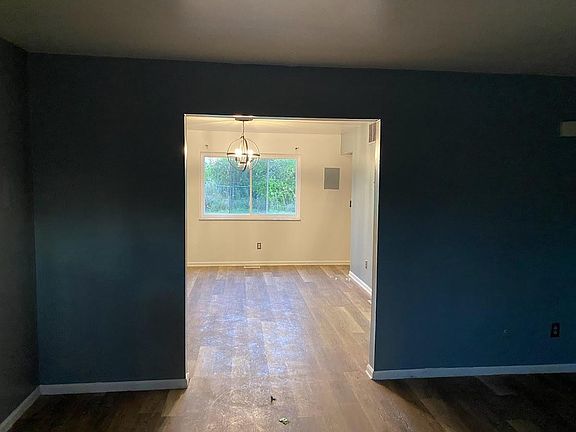 2nd image of 2994 Benchwood Dr