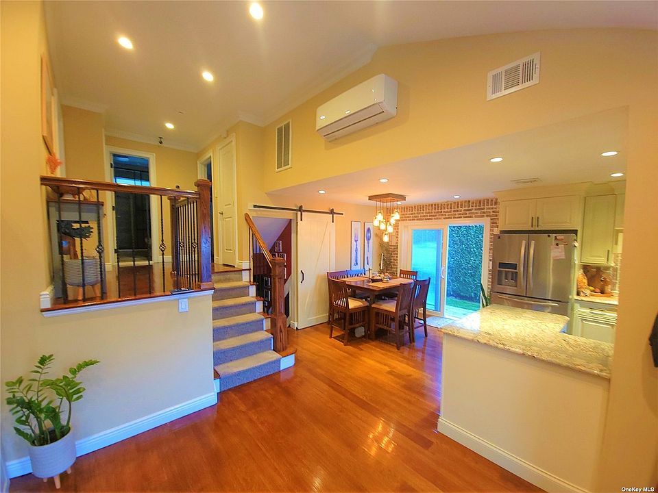 19 Preston Ln, Syosset, NY 11791 MLS 3470352 Zillow