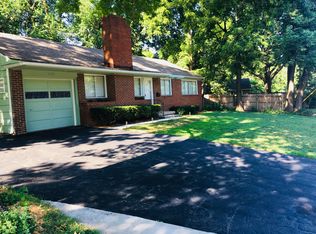 2804 W 75th St, Prairie Village, KS 66208