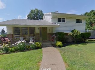 35 Pen Y Bryn Dr, Scranton, PA