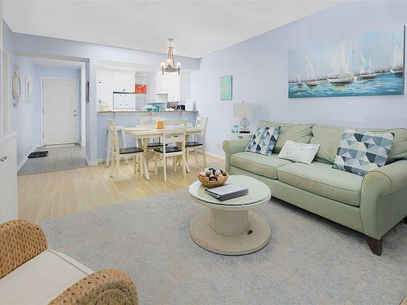 2nd image of 426 S Fletcher Ave APT 206