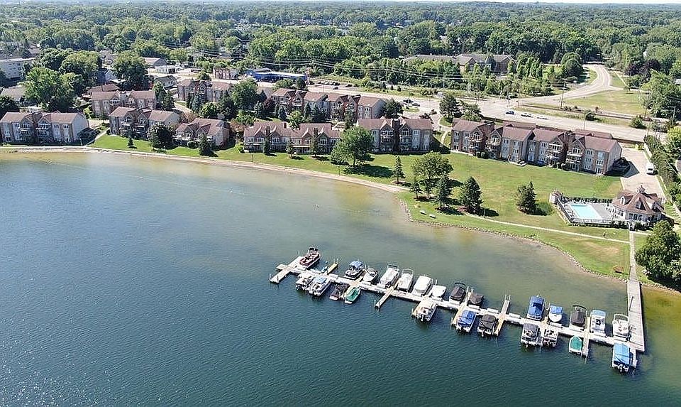 3414 Loon Lake Ct #1, Waterford, MI 48329 | Zillow