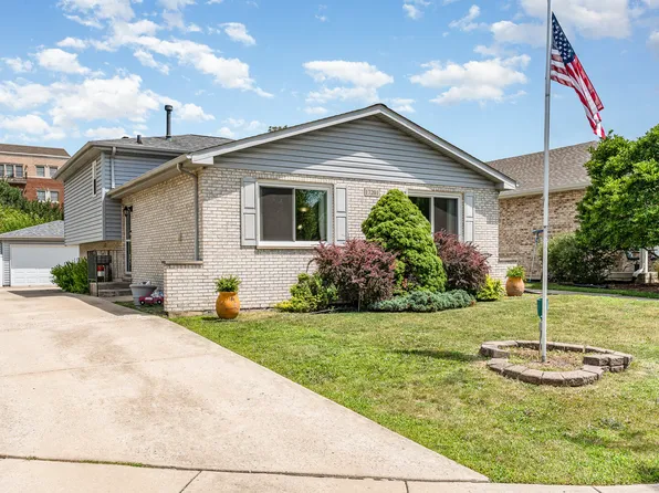 17201 68th Ct, Tinley Park, IL 60477