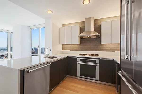 Rented by Douglas Elliman | media 36